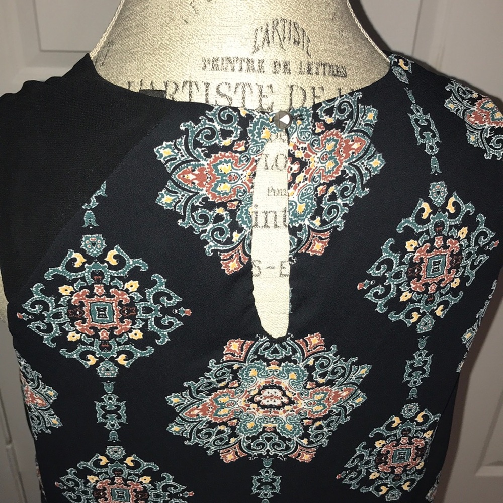 Blouse ❤️ - Picture 3 of 4